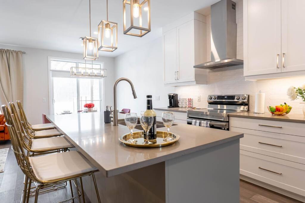 Appartamento Luxury Niagara 3 Bdr Townhouse /Garage Esterno foto